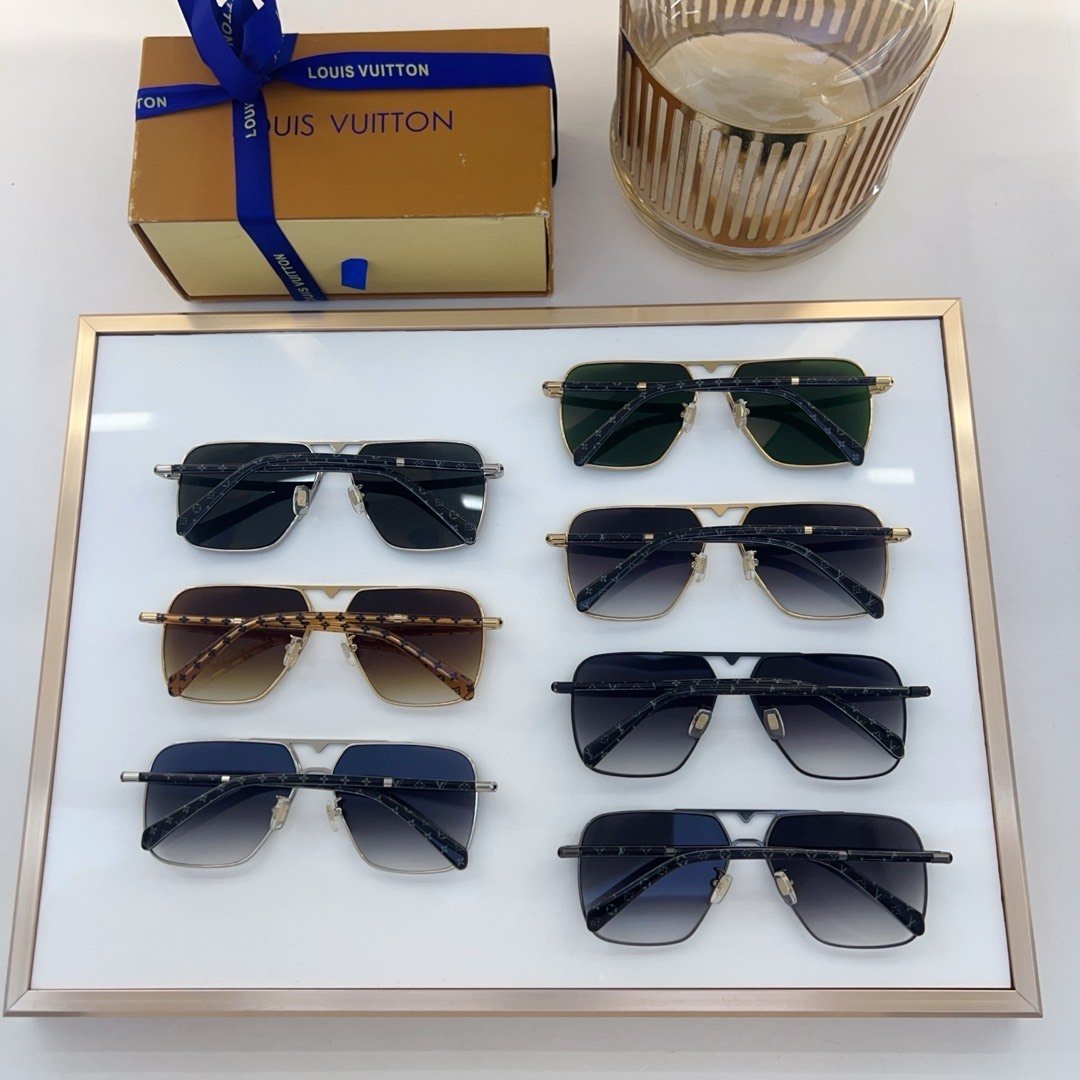 001 Louis Vuitton Sunglasses - Image 1