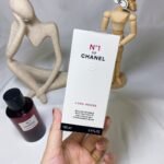 Chanel No. 1 Red Camellia Fresh Fragrance Spray - Image 4