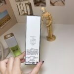 Chanel No.19 Eau de Toilette Spray - Image 5