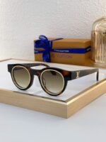 Louis Vuitton Sunglasses - Image 7