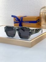 Louis Vuitton Sunglasses - Image 9