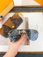 LV Sunglasses - Image 5