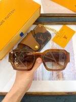 Louis Vuitton Sunglasses - Image 3
