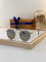 Louis Vuitton Sunglasses - Image 9