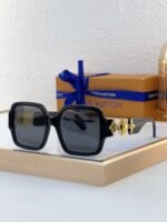 Louis Vuitton Sunglasses - Image 10