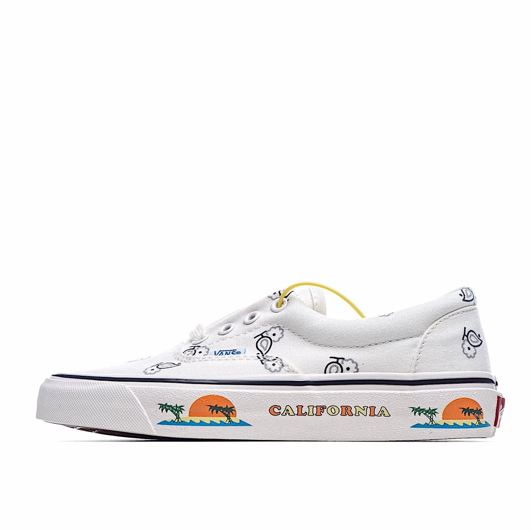 i0a61411a0aea94656be3c3a63f63911c.webp Vans Vault OG Era Low-Top Sneakers - Image 1