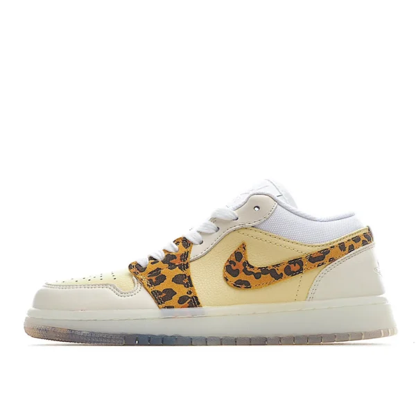 Wmns Air Jordan 1 Low ‘SNKRS Day-