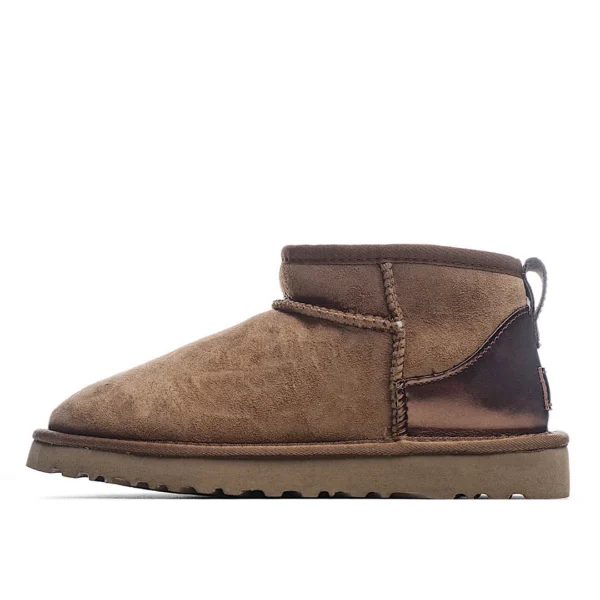 UGG Classic Mini series snow boots