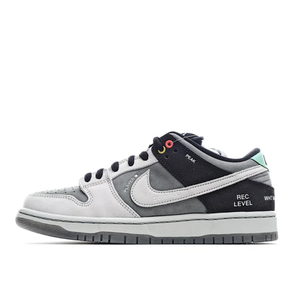 Nike sb dunk “VX1000 Comcorder” black. white and gray