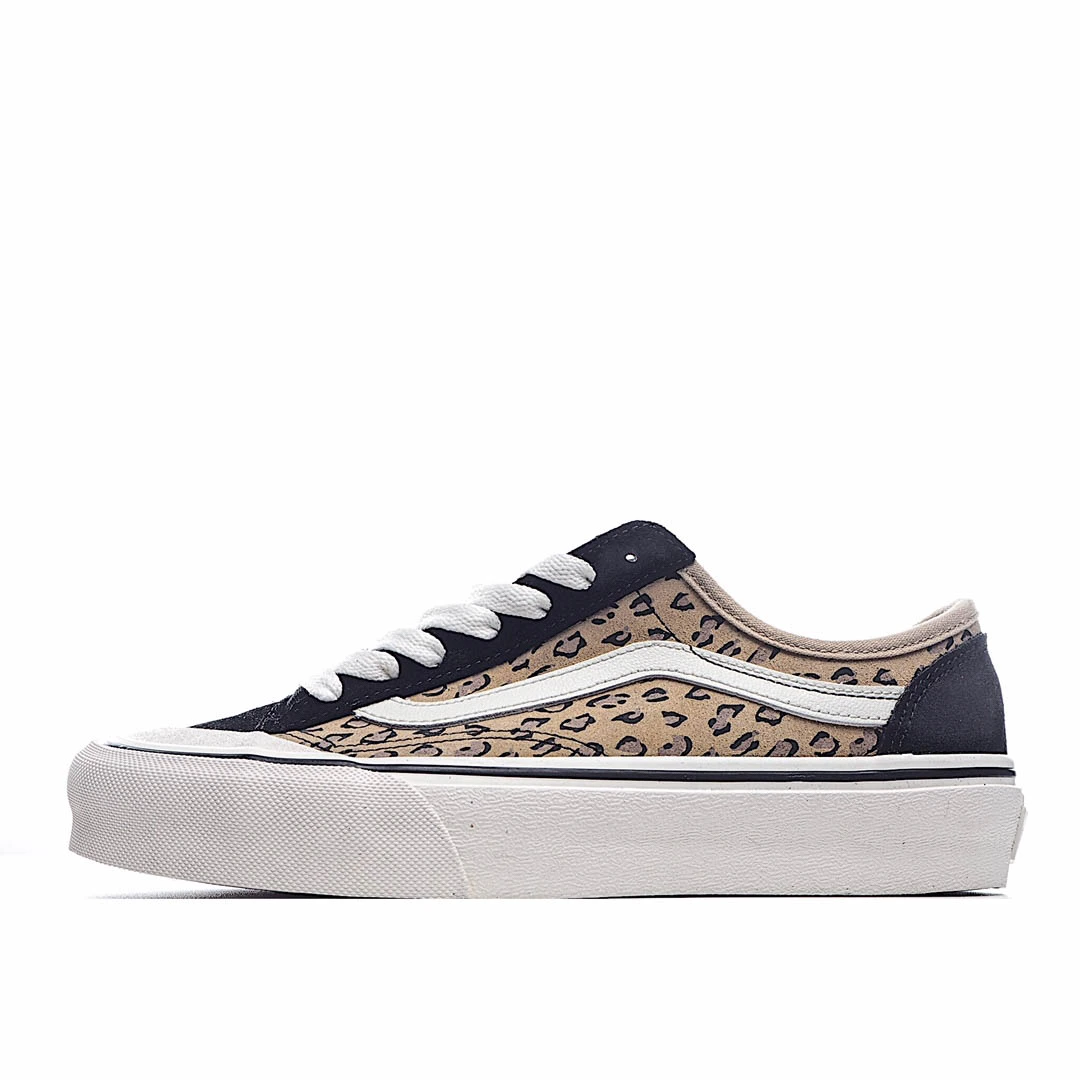 i5bb21b7ddca3b5761f6176dea318f28b.webp Vans Style 36 Classic Sneakers - Image 1