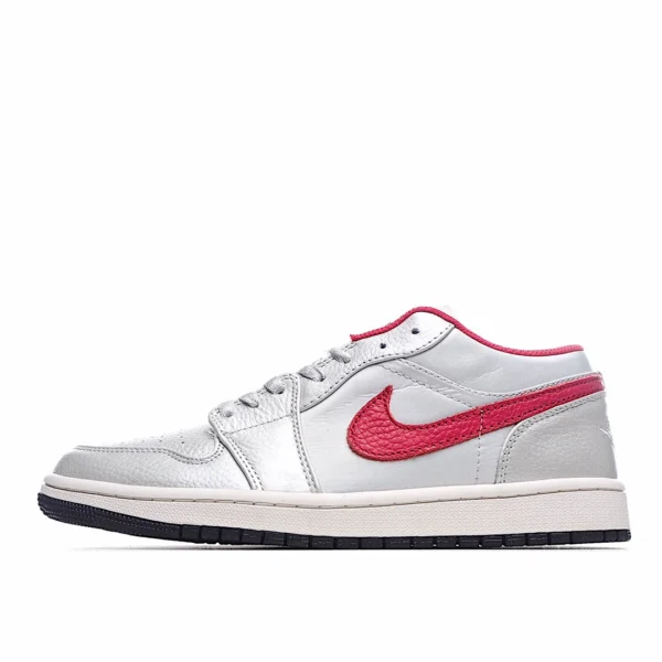 Air Jordan 1 Low ‘Night Track-