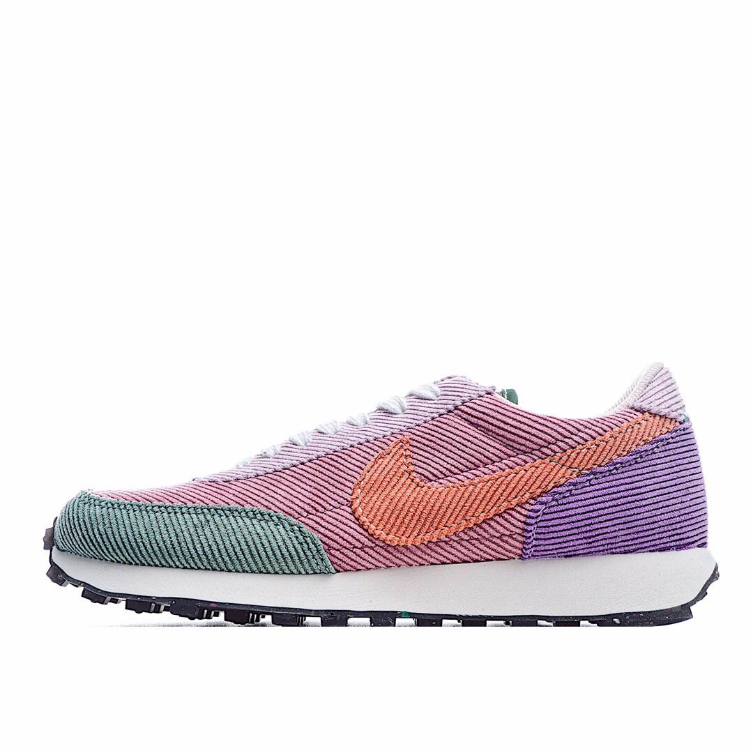 i6067b6bf90b6815167dbdf73b7a30fcd.webp Nike Wmns Daybreak ‘Corduroy - Desert Berry- - Image 1