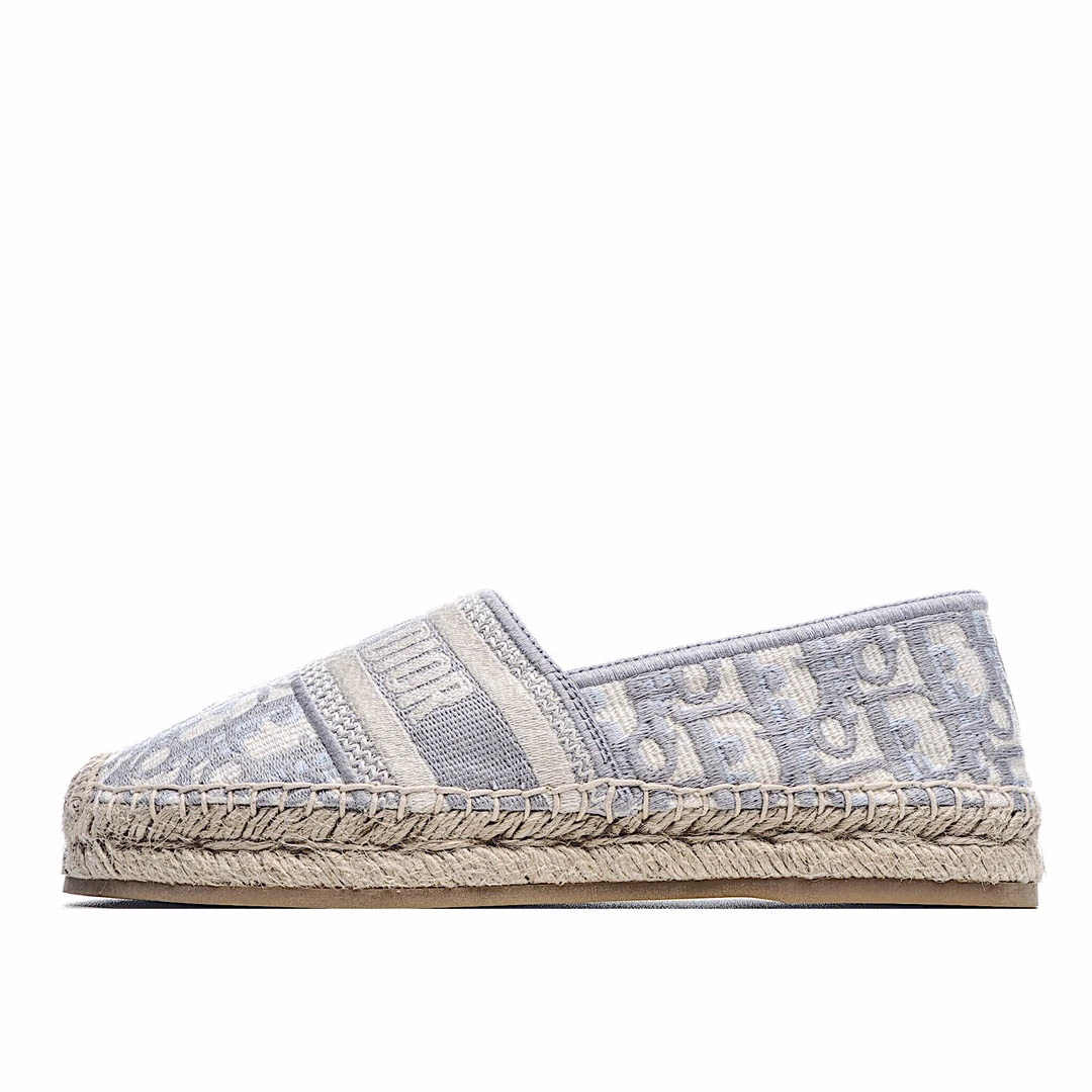 i62df68877cc4b13f4e89dfcf8a77752e.webp Dior Granville 20ss Fisherman-s Half Slippers - Image 1