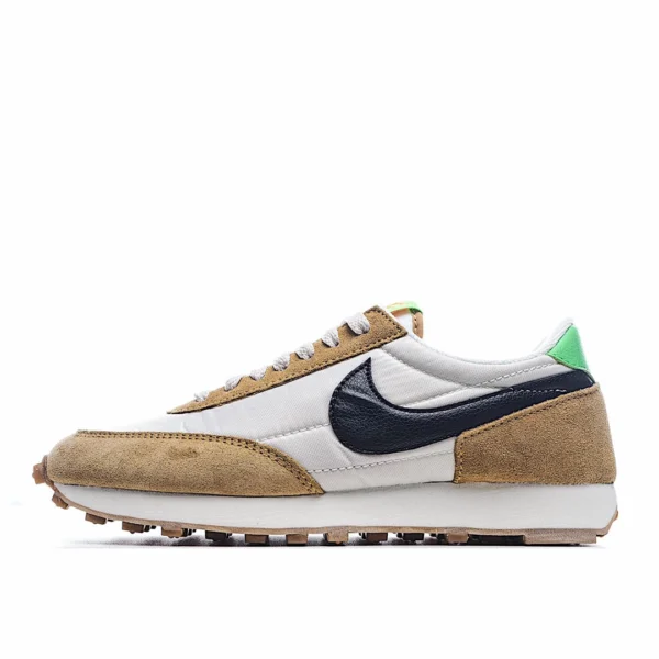 Nike Wmns Daybreak ‘Wheat-