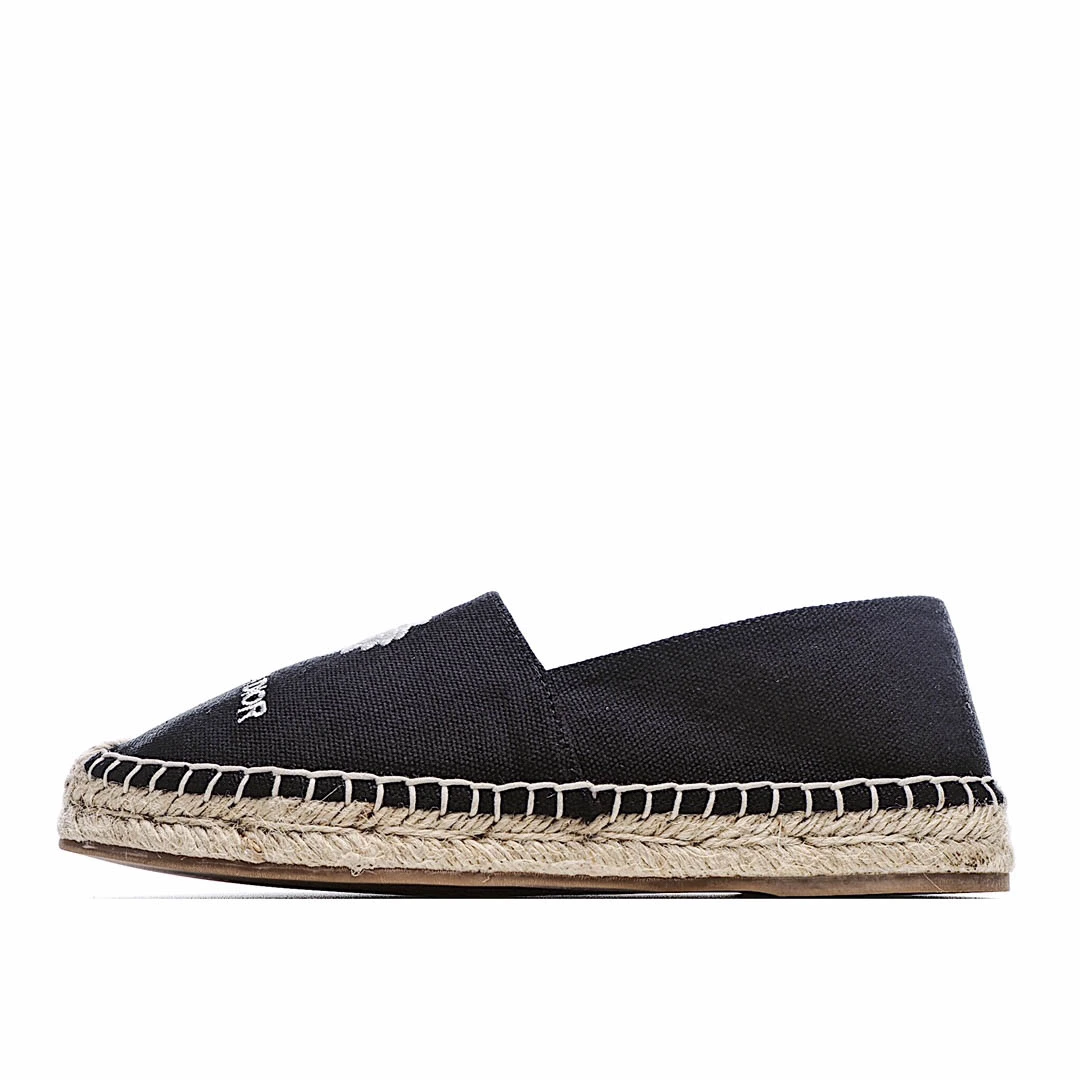 i7bf4e8eba11ba18b68f13a271c767126.webp Dior Granville 20ss Fisherman-s Half Slippers - Image 1