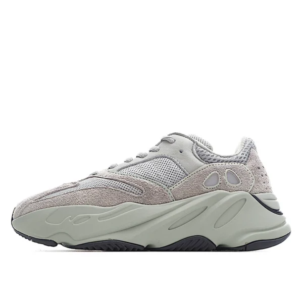 Adidas Yeezy Boost 700 ‘Salt-