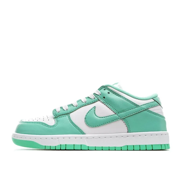 Nike Dunk sb Low “Green Glow Tiffany Green”