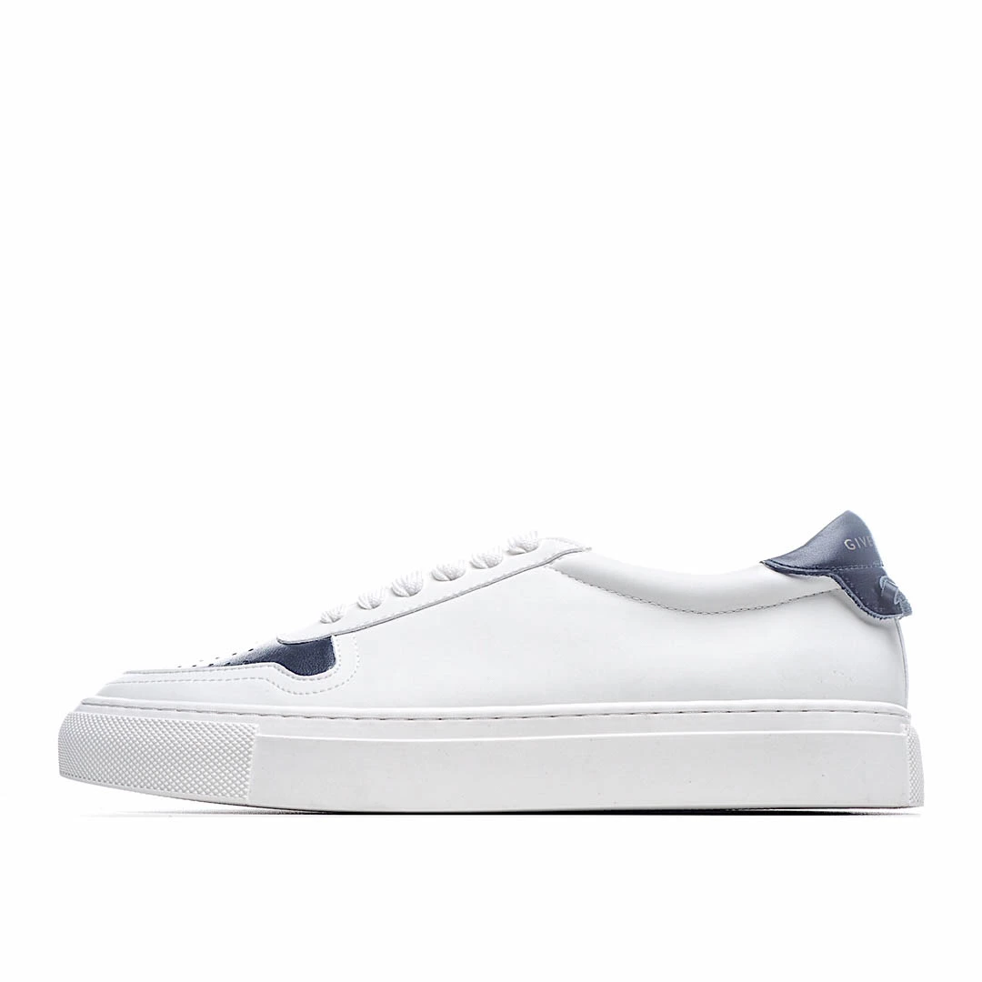 i8f2eb073fe7460b78ba6d73302f5dd50.webp Givenchy Sneakers - Image 1