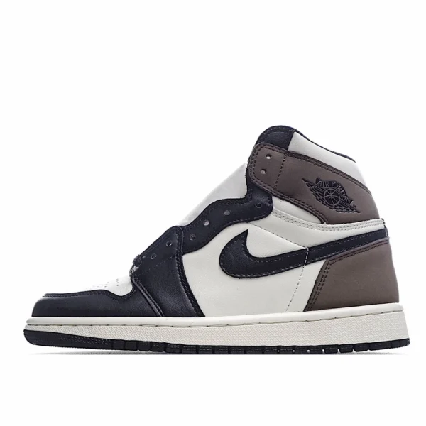 Air Jordan 1 Retro High OG ‘Dark Mocha-