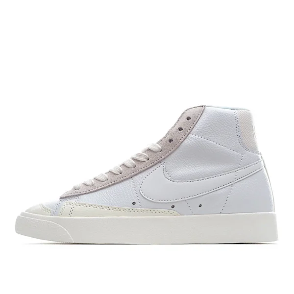 Nike Blazer Mid 77 Vintage ‘Sail-