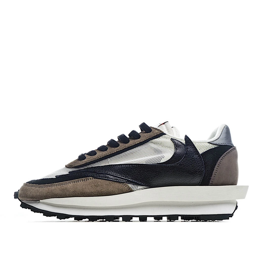 ic602216154de37f1d155b487f5c34a50.webp Sacai x Nike LVD Waffle Barb Shoe - Image 1