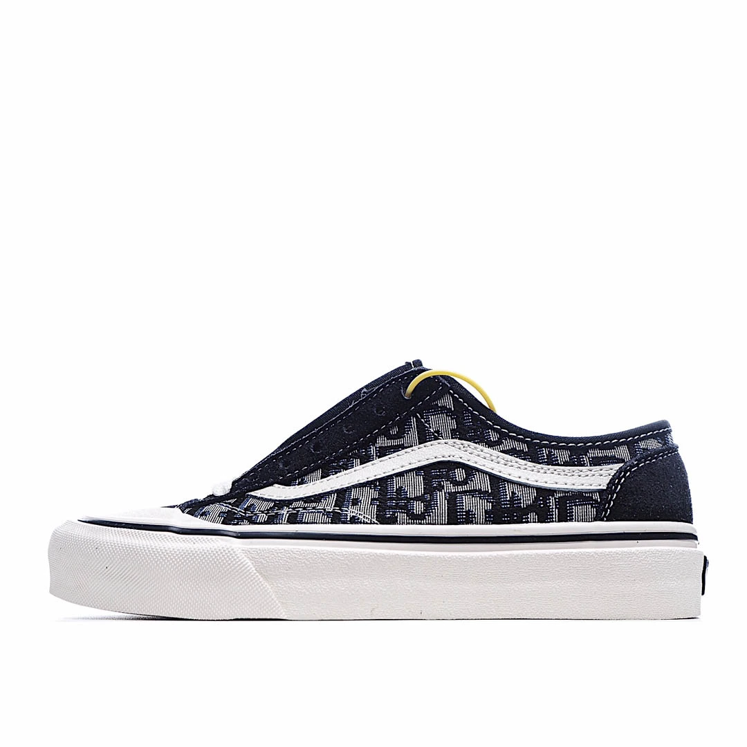 icff8e6f18a0d926bfc60241c6f281f44.webp Vans Style 36 Classic Sneakers - Image 1