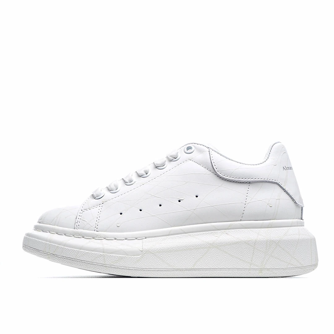 id3589ed7b48840be56fdffe0b35c602f.webp Alexander McQueen sole sneakers - Image 1