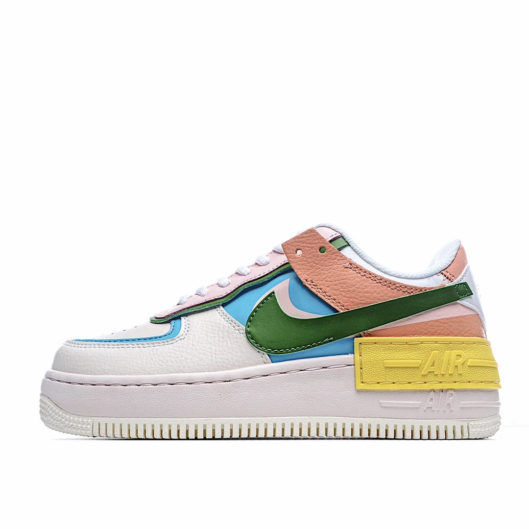 idc3c813ed90117ca3653c8b349472656.webp Nike WMNS Air Force 1 Shadow Low-Top Sneakers - Image 1