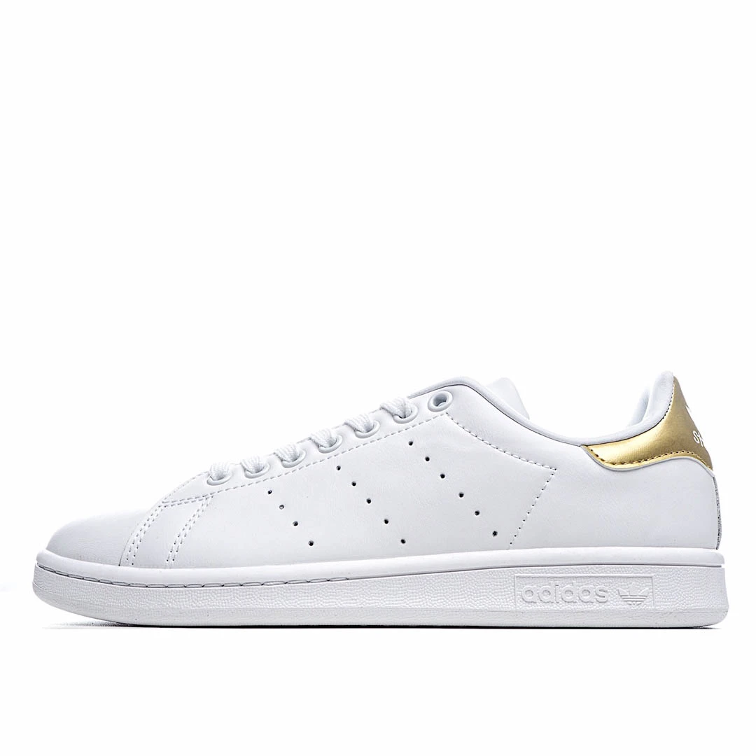 ie343a7a53be688c7329e870917abb00b.webp Adidas Wmns Stan Smith - Image 1