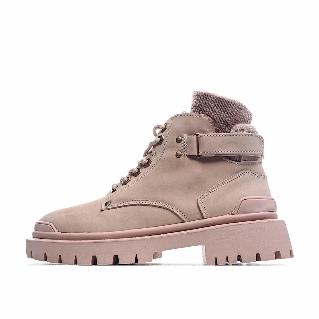 ie89a850ff109d255064f50e21f806d41.webp UGG high-top classic martin boots - Image 1